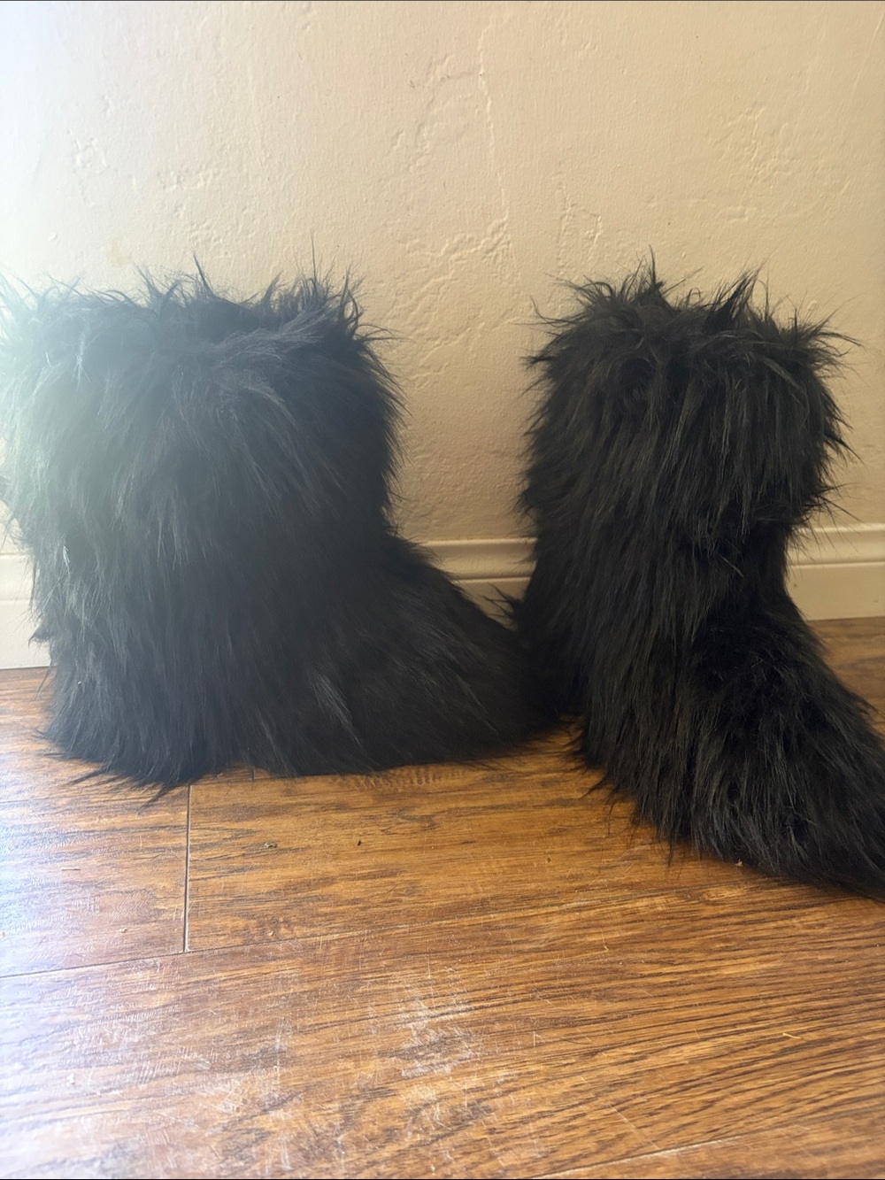 Black Faux Fur Boot Slippers